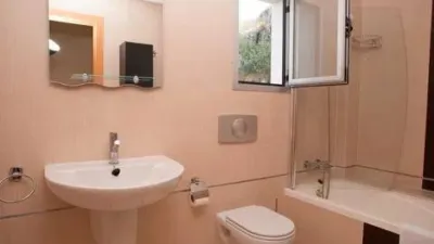 Apartment in Carrer de los Geranios photo 9