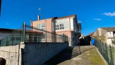 Chalet in Cenlle photo 6