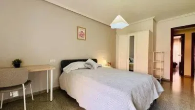 Apartment in Ensanche photo 8
