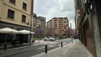 Piso en calle Pablo de Alzola photo 32