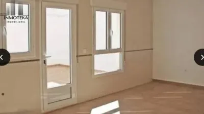 Townhouse in La Gineta photo 3
