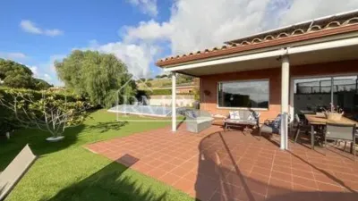 Chalet on Carrer de les Vinyes d'En Mandri photo 38