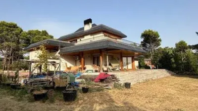 Chalet on Calle del Valle del Moro photo 4