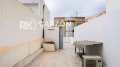 Chalet on Calle del Conde Villamonte photo 17
