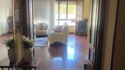Apartment on Avenida de Calvo Sotelo photo 2