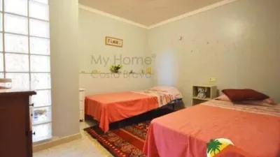Chalet on Carrer Versalles photo 17