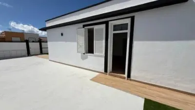 Chalet on Pedro Lezcana Street, 27 photo 13