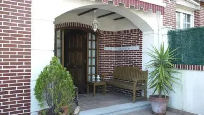 House in the Centre photo 12