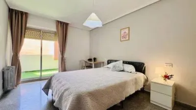 Apartment in Ensanche photo 7