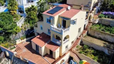 Chalet on Carrer Versalles photo 34