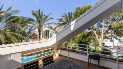 Apartment on Gran Via de les Penyes Rotges photo 9