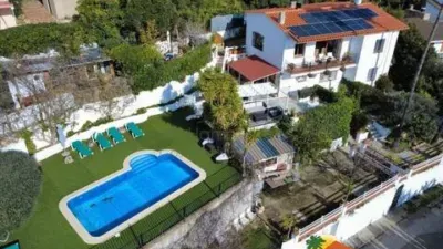 Chalet on Carrer de les Moreres photo 2