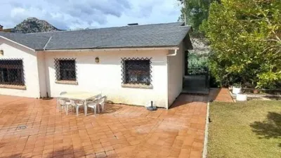 Chalet in Manzanares el Real photo 3