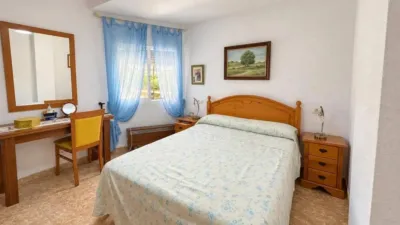 Apartment on Carrer de Pinós photo 16
