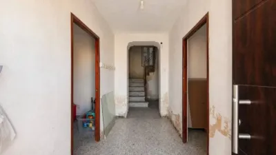 Chalet on Calle de la Virgen Milagrosa photo 7