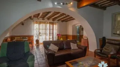 Chalet in Torrelles de Llobregat photo 18