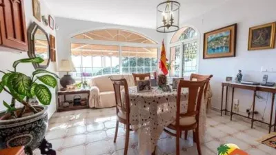 Chalet on Carrer del Riu Muga photo 8