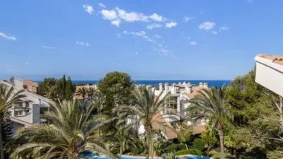 Apartment on Gran Via de les Penyes Rotges photo 18