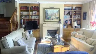 House in the Centre photo 10