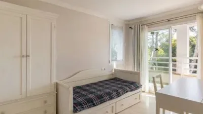 Apartment on Gran Via de les Penyes Rotges photo 11