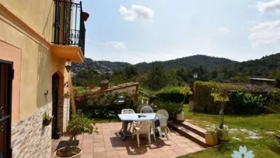 Chalet in Torrelles de Llobregat photo 4