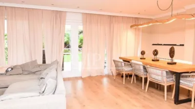 Chalet on Carrer de Niella photo 7