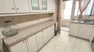Apartment in Ensanche photo 3
