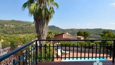 Chalet in Torrelles de Llobregat photo 19