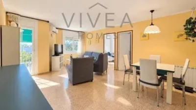 Apartment in Sabadell photo 2