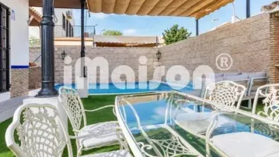 Chalet in Coria del Río photo 6