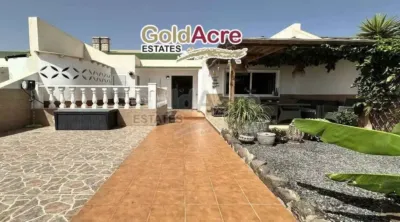 Chalet in Antigua photo 2