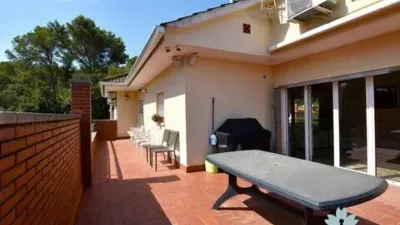 Chalet in Torrelles de Llobregat photo 16