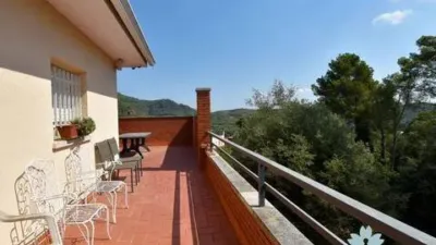 Chalet in Torrelles de Llobregat photo 17