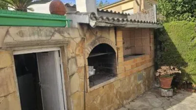 Chalet in La Colònia Sedó photo 6