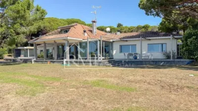 Chalet on Carrer del Remei photo 2