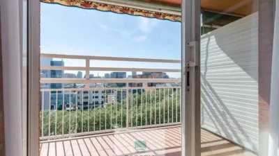 Apartment in El Clot photo 3
