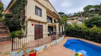 Chalet on Avinguda dels Arbres photo 6