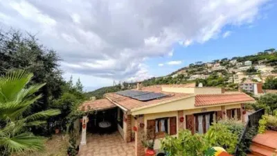 Chalet on Avinguda dels Arbres photo 4