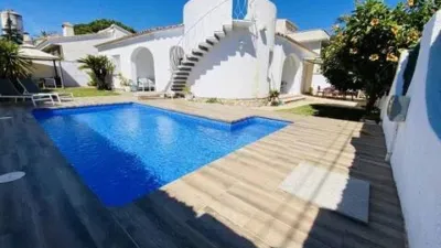 Chalet on Avinguda de Madrid photo 3