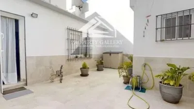 Chalet on Calle de Juana de Dios Lacoste photo 8