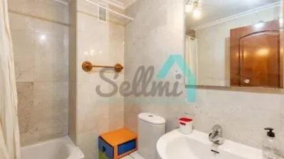 Piso en alquiler en Masip-La Ería-La Argañosa-Parque del Oeste, Masip-La Ería-La Argañosa-Parque del Oeste (Oviedo) de 895 €<span>/mes</span>