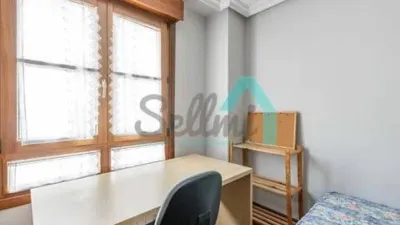 Piso en alquiler en Masip-La Ería-La Argañosa-Parque del Oeste, Masip-La Ería-La Argañosa-Parque del Oeste (Oviedo) de 895 €<span>/mes</span>