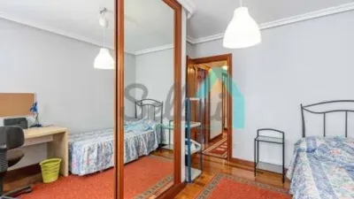 Piso en alquiler en Masip-La Ería-La Argañosa-Parque del Oeste, Masip-La Ería-La Argañosa-Parque del Oeste (Oviedo) de 895 €<span>/mes</span>