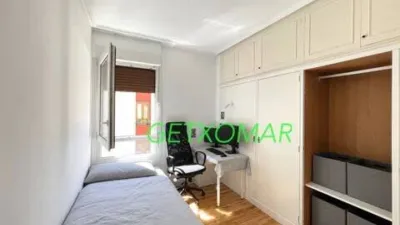 Piso en venta en Areeta en Areeta por 299.000
