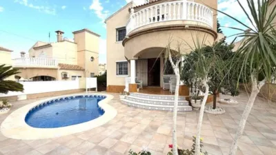 Casa – San Miguel de Salinas - Vista 2