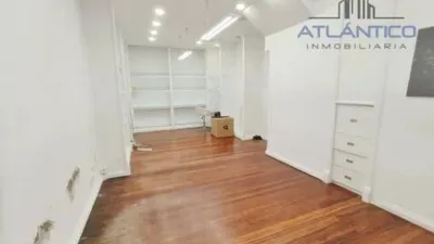 Local comercial en alquiler en Calle de San Nicolás - Més