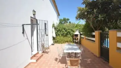 Chalet en alquiler en Calle Avenida 28 de Febrero, 68, Conil de la Frontera de 900 €<span>/mes</span>