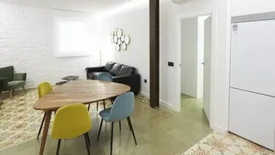 Piso en alquiler en Jerónimos - Imagen 3