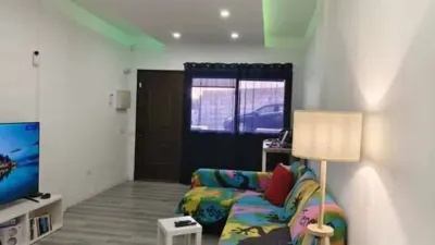 Apartment on Isla Bonita Street photo 2