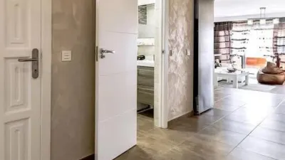 Apartment in Madrid Street photo 4